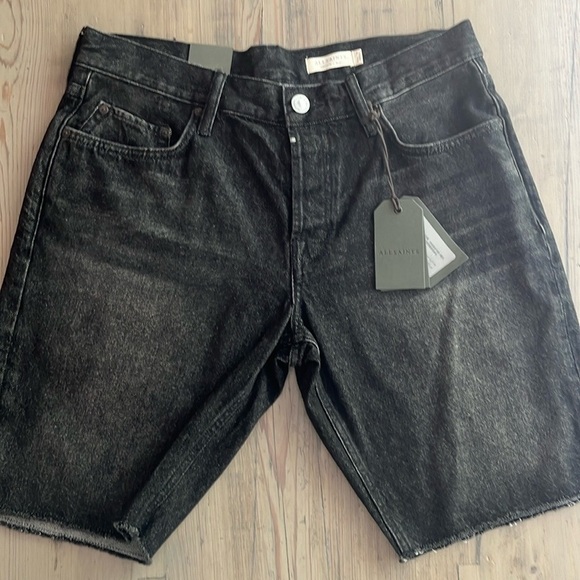 AllSaints Switched Raw Hem Denim Shorts in Washed Black Size 32 - Picture 3 of 7